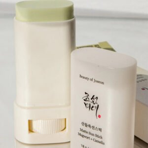 Matte Sun Stick Mugwort + Camelia SPF50 PA++++ 18g - Beauty of Joseon